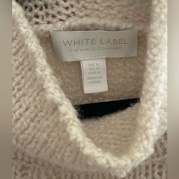 White Label Sweater - Picture 2 of 3